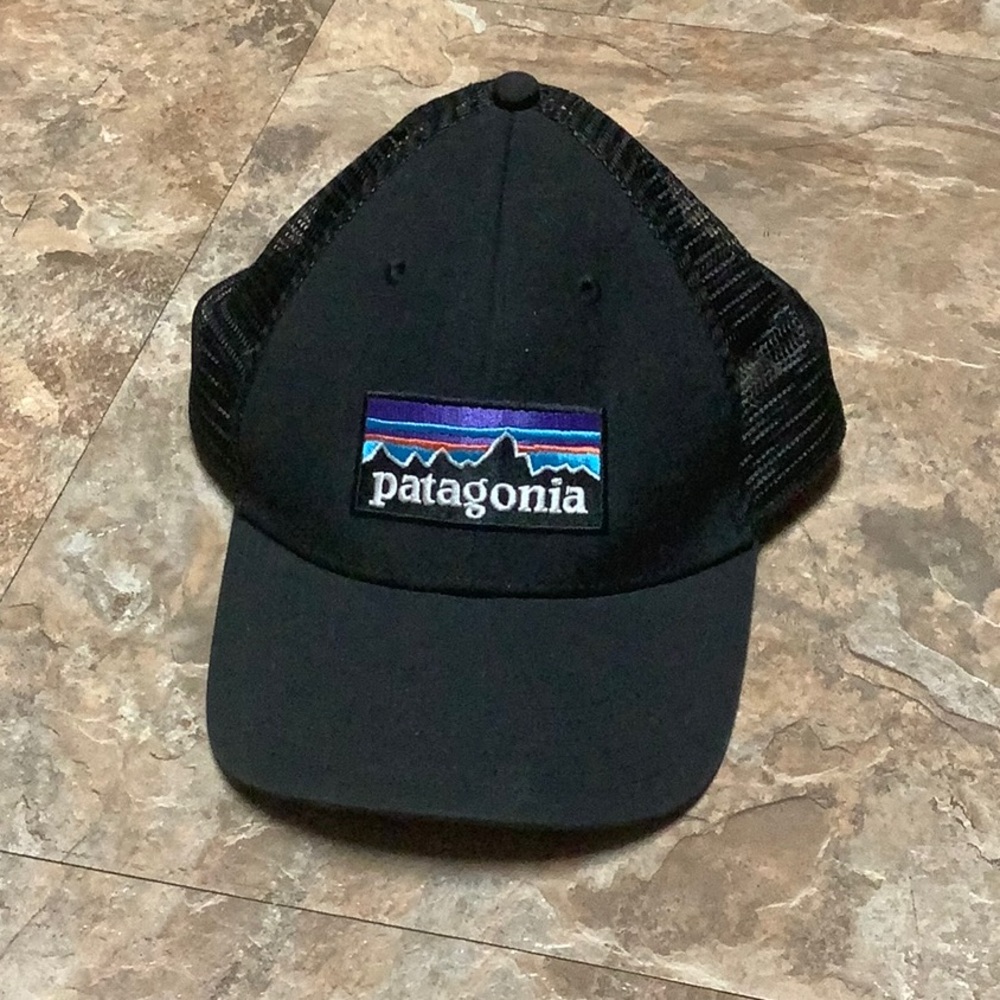 Patagonia black SnapBack trucker cap